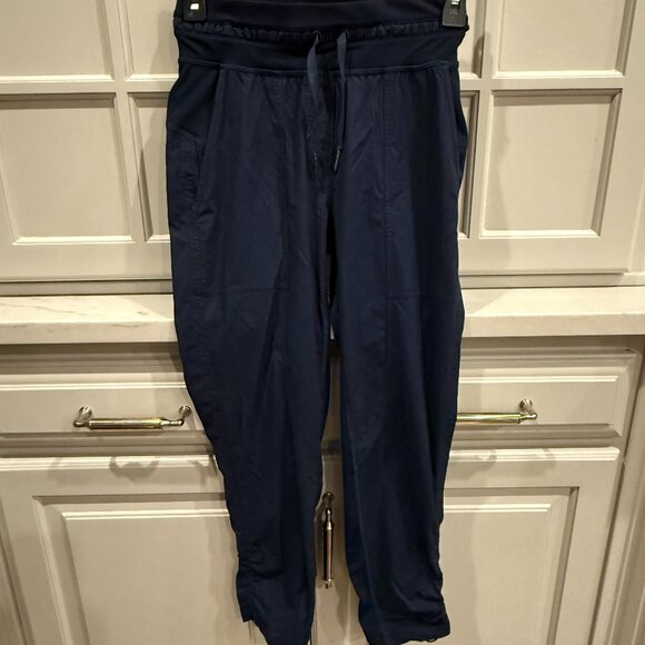 Lululemon Dance Studio Mid-Rise Cropped Pants - Picture 2 of 8